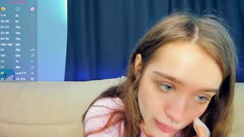 Snapshot of alivialovely chatting on May 6, 2026, 8:19 am Alivia online show from May 6, 2026, 8:19 am