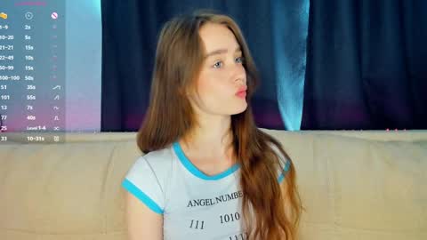 Snapshot of alivialovely chatting on May 7, 2026, 8:31 am Alivia online show from May 7, 2026, 8:31 am