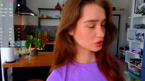 Snapshot of aliviawithlove chatting on June 17, 2026, 8:50 am Alivia online show from June 17, 2026, 8:50 am