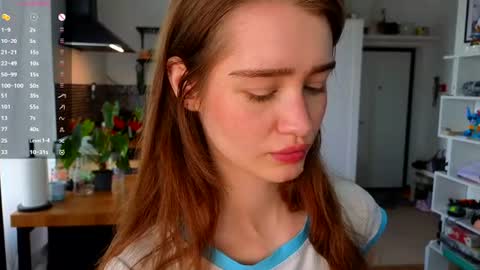 Snapshot of aliviawithlove chatting on June 19, 2026, 10:41 am Alivia online show from June 19, 2026, 10:41 am