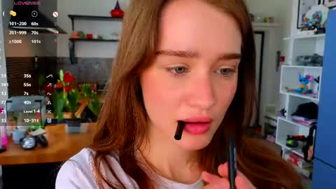 Snapshot of aliviawithlove chatting on June 24, 2026, 8:24 am Alivia online show from June 24, 2026, 8:24 am