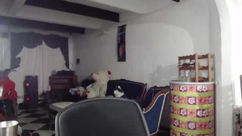 Alix online show from March 6, 2025, 2:09 am