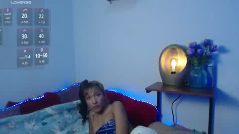 alix_kitty_ online show from June 25, 2026, 10:14 pm