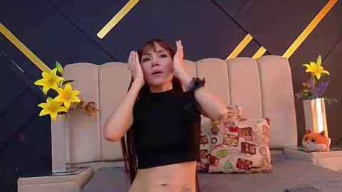ALixDuzan online show from May 31, 2026, 1:51 pm