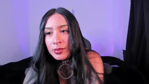 Snapshot of aliz_01 chatting on November 5, 2025, 9:48 pm Aliz online show from November 5, 2025, 9:48 pm