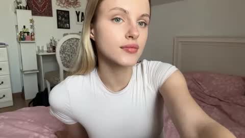 Kate online show from July 27, 2026, 2:57 pm