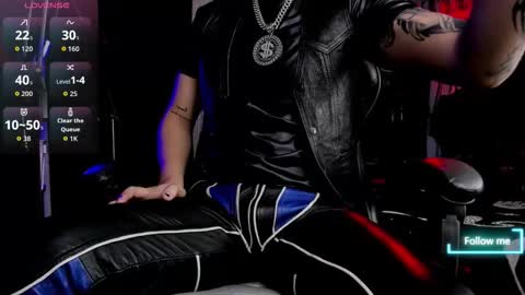   online show from October 10, 2025, 2:38 pm