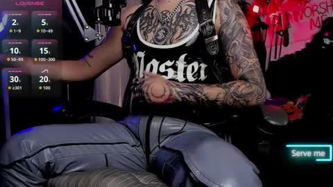   online show from November 28, 2025, 7:05 pm