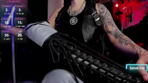   online show from December 3, 2025, 8:18 pm