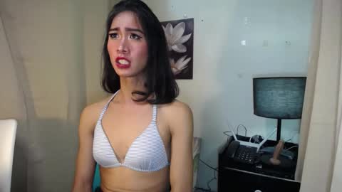 Snapshot of allday_mistress chatting on January 24, 2025, 1:14 pm trina online show from January 24, 2025, 1:14 pm