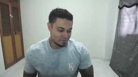 Snapshot of allen_ferrer10 chatting on January 18, 2026, 4:00 pm allen_ferrer10 online show from January 18, 2026, 4:00 pm