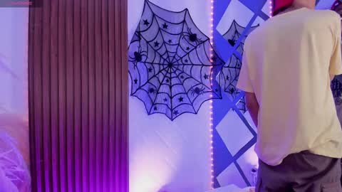 Snapshot of allen_starck chatting on October 7, 2025, 3:04 am Allen online show from October 7, 2025, 3:04 am