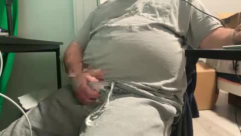 Snapshot of allergictochat chatting on January 12, 2025, 1:00 am Allergictolove online show from January 12, 2025, 1:00 am