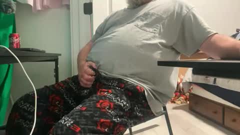 Snapshot of allergictochat chatting on November 16, 2025, 10:37 pm Allergictolove online show from November 16, 2025, 10:37 pm