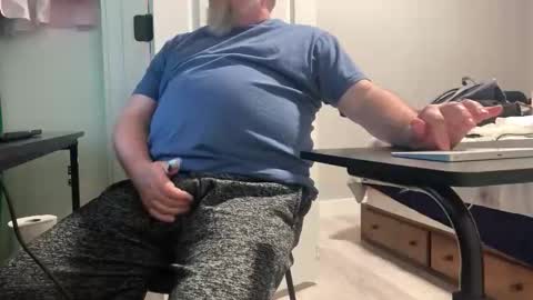 Snapshot of allergictochat chatting on February 7, 2026, 5:05 pm Allergictolove online show from February 7, 2026, 5:05 pm