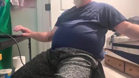 Snapshot of allergictochat chatting on February 9, 2026, 11:42 pm Allergictolove online show from February 9, 2026, 11:42 pm