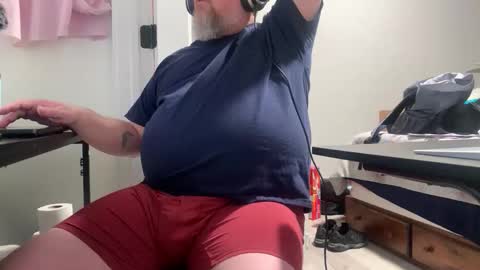 Snapshot of allergictochat chatting on February 19, 2026, 3:41 pm Allergictolove online show from February 19, 2026, 3:41 pm