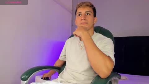 Allex online show from December 23, 2024, 7:52 pm