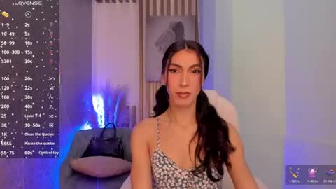 Snapshot of allicemackenzie_ chatting on July 20, 2026, 12:47 am AlliceMackenzie online show from July 20, 2026, 12:47 am