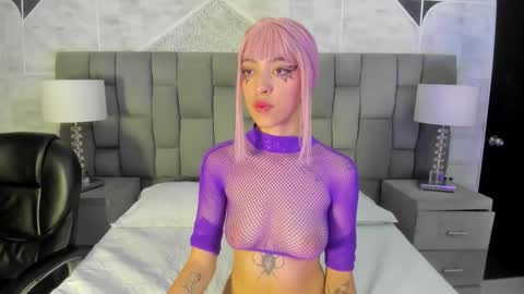 Snapshot of allicerosero chatting on September 17, 2025, 4:58 am Allice online show from September 17, 2025, 4:58 am