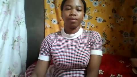 Snapshot of alliciax632770q chatting on June 13, 2026, 6:11 am alliciax632770q online show from June 13, 2026, 6:11 am