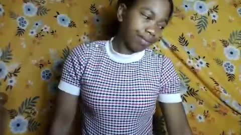 Snapshot of alliciax632770q chatting on June 17, 2026, 12:57 am alliciax632770q online show from June 17, 2026, 12:57 am