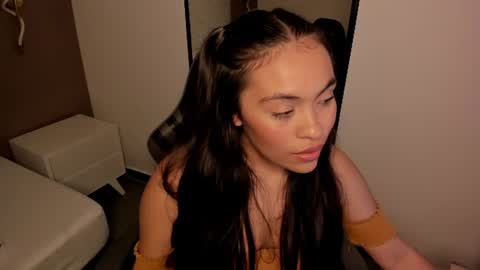 Snapshot of allie_bruce chatting on July 9, 2026, 7:51 pm A L L I E online show from July 9, 2026, 7:51 pm