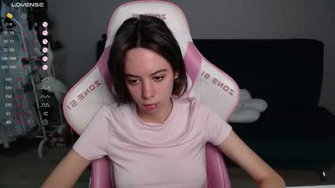 Snapshot of allie_hazie chatting on October 25, 2025, 1:02 am alice online show from October 25, 2025, 1:02 am