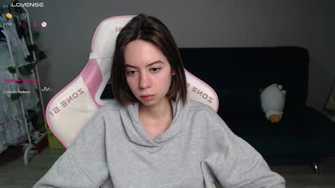 Snapshot of allie_hazie chatting on December 4, 2025, 11:35 pm alice online show from December 4, 2025, 11:35 pm