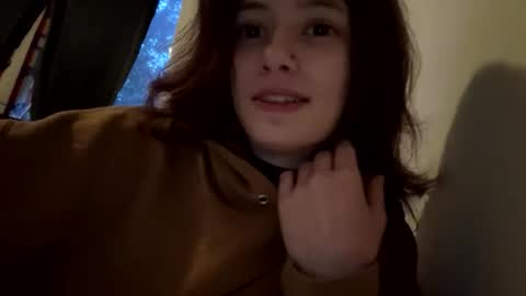Snapshot of allie_winters18 chatting on April 17, 2026, 2:58 am Allie Winters online show from April 17, 2026, 2:58 am