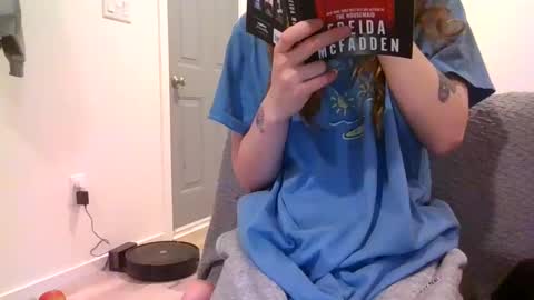 Snapshot of alliebearx chatting on February 25, 2025, 1:52 am alliebearx online show from February 25, 2025, 1:52 am