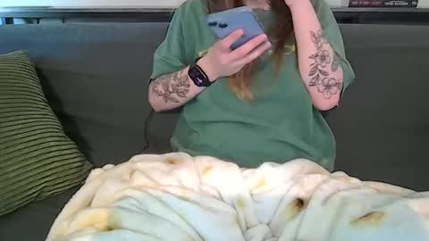 alliebearx online show from May 1, 2026, 6:34 pm