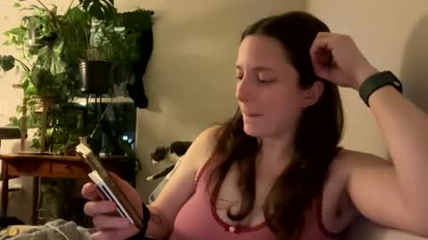 Snapshot of allielorde chatting on December 19, 2025, 8:43 am allielorde online show from December 19, 2025, 8:43 am