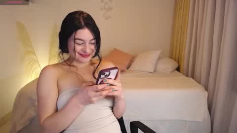 Snapshot of allierose_ chatting on January 16, 2026, 12:14 am Allie online show from January 16, 2026, 12:14 am