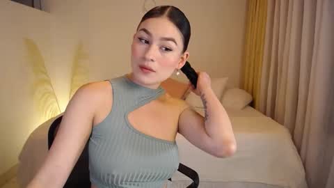 Snapshot of allierose_ chatting on January 16, 2026, 2:21 pm Allie online show from January 16, 2026, 2:21 pm