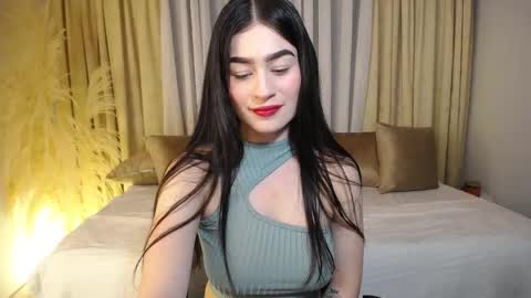 Snapshot of allierose_ chatting on June 5, 2026, 2:12 pm Allie online show from June 5, 2026, 2:12 pm