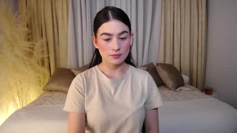 Snapshot of allierose_ chatting on June 16, 2026, 9:17 pm Allie online show from June 16, 2026, 9:17 pm