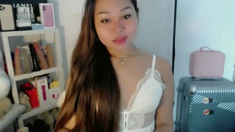 Snapshot of allirah20x chatting on June 13, 2026, 12:08 am Allirah online show from June 13, 2026, 12:08 am
