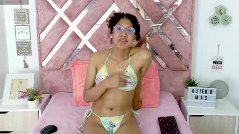 Snapshot of allis0n_ik chatting on June 5, 2026, 6:52 am ALLIS0N IK online show from June 5, 2026, 6:52 am
