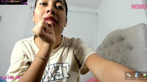 Snapshot of allison_18_ chatting on December 6, 2024, 10:05 am Nana online show from December 6, 2024, 10:05 am