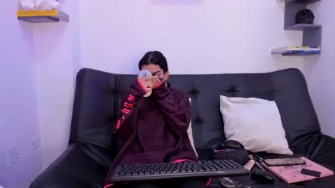 allison_lopez_ online show from April 17, 2026, 12:08 pm