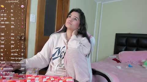 Snapshot of allison_love chatting on December 13, 2024, 9:35 am allison online show from December 13, 2024, 9:35 am