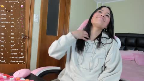 Snapshot of allison_love chatting on December 14, 2024, 4:23 am allison online show from December 14, 2024, 4:23 am