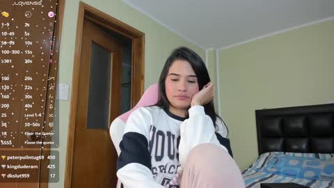 Snapshot of allison_love chatting on January 2, 2025, 5:46 am allison online show from January 2, 2025, 5:46 am