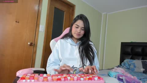 Snapshot of allison_love chatting on January 19, 2025, 6:53 am allison online show from January 19, 2025, 6:53 am