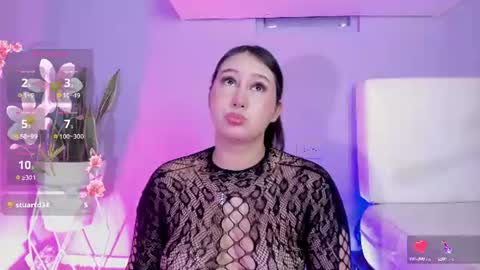 Alisson  online show from June 26, 2026, 8:35 pm