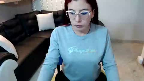 Snapshot of allisonlove_88 chatting on January 15, 2025, 2:49 am ALLISON online show from January 15, 2025, 2:49 am