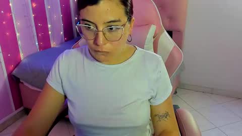 Snapshot of allisonlove_88 chatting on November 8, 2025, 6:02 am ALLISON online show from November 8, 2025, 6:02 am