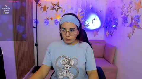 Snapshot of allisonlove_88 chatting on May 27, 2026, 4:53 am ALLISON online show from May 27, 2026, 4:53 am