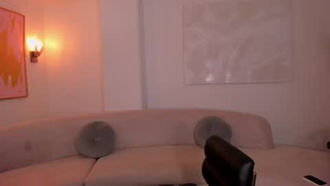 Snapshot of allisonrogersx chatting on July 31, 2026, 11:42 am Allison Rogers online show from July 31, 2026, 11:42 am